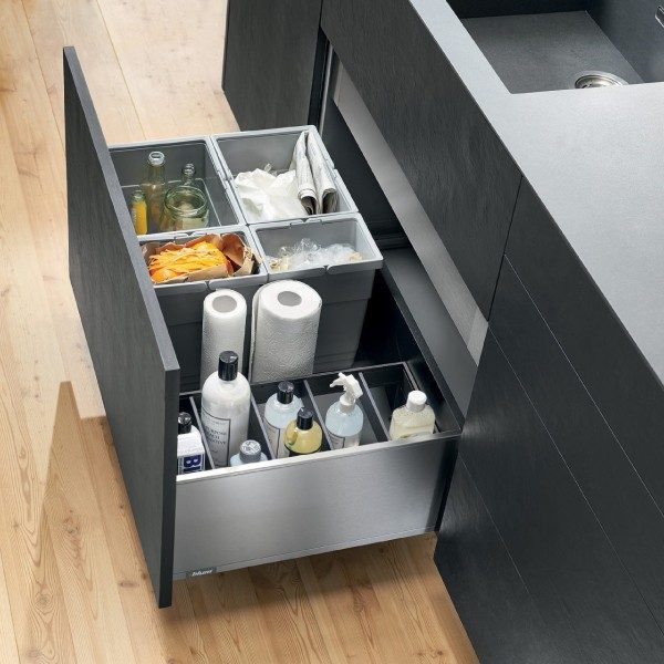 fioka so korpa za otpadoci